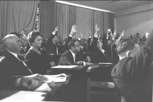 1965 | חבר כנסת ויושב ראש הוועד הפועל הציוני